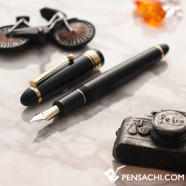 PILOT Custom 743 Fountain Pen - Black