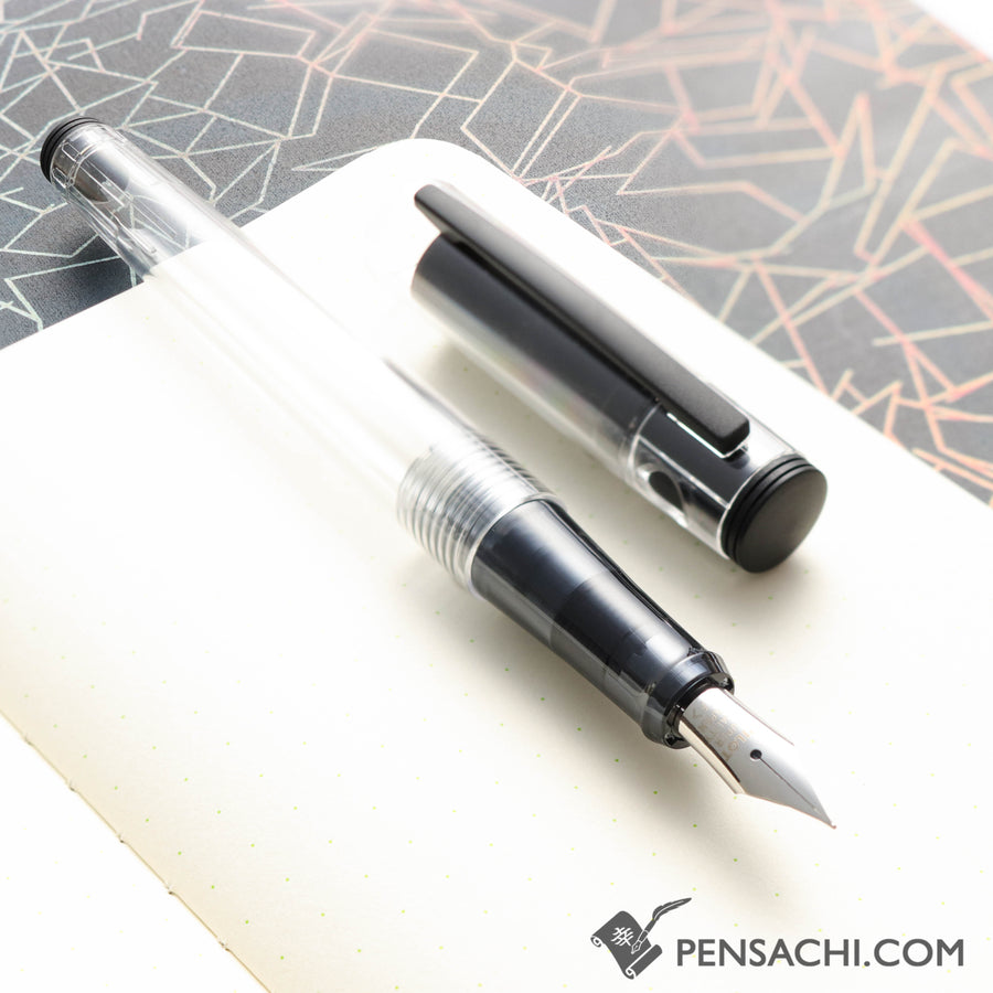 PILOT Lightive Fountain Pen - Transparent - PenSachi Japanese Limited Fountain Pen