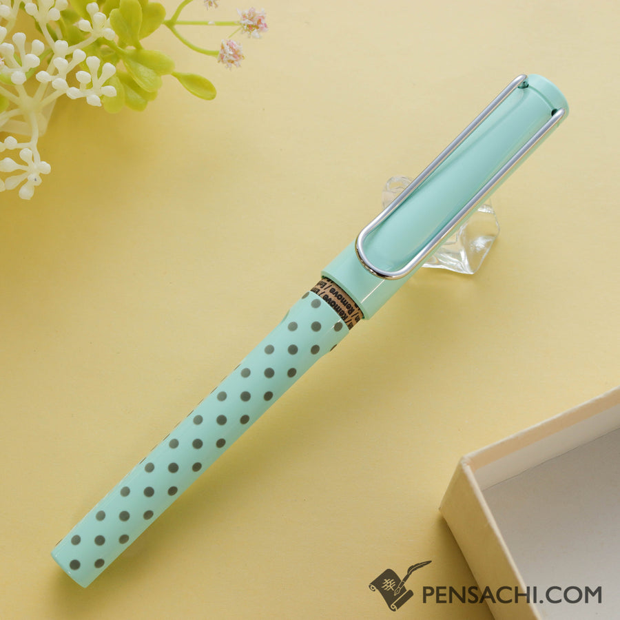 LAMY Safari Special Edition Fountain Pen - Dots Blue