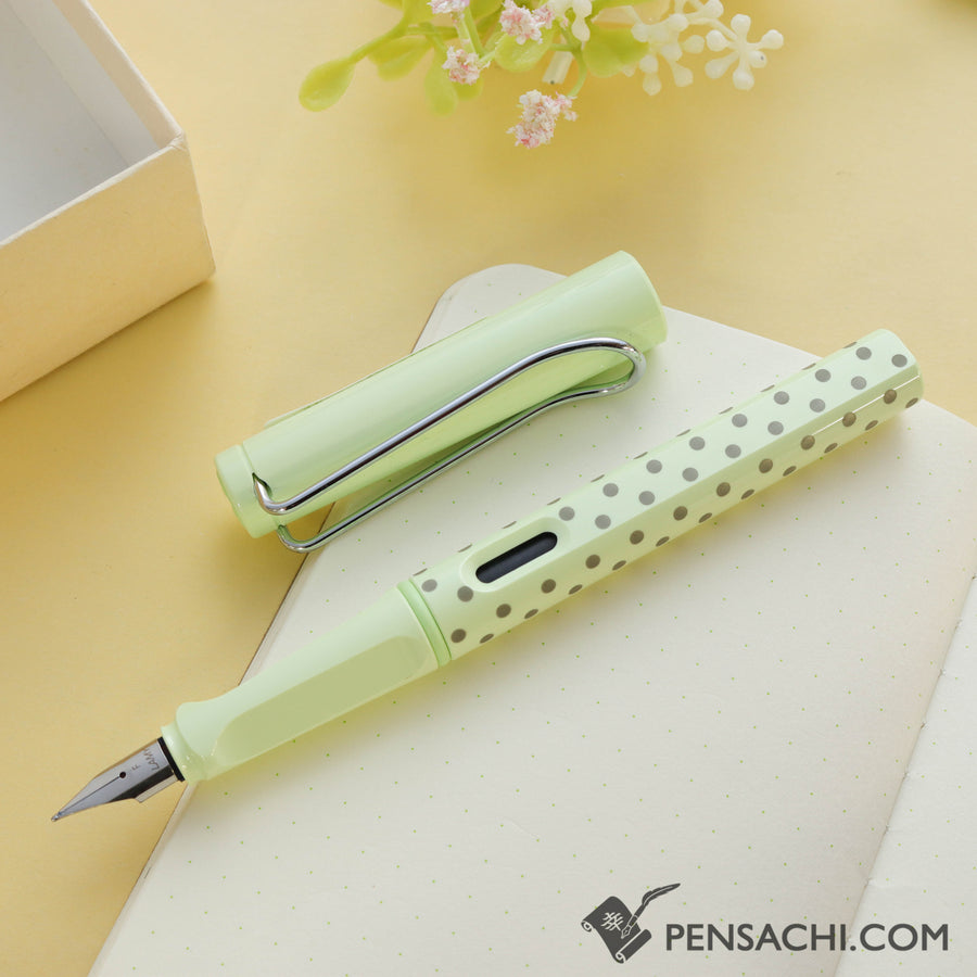 LAMY Safari Special Edition Fountain Pen - Dots Green