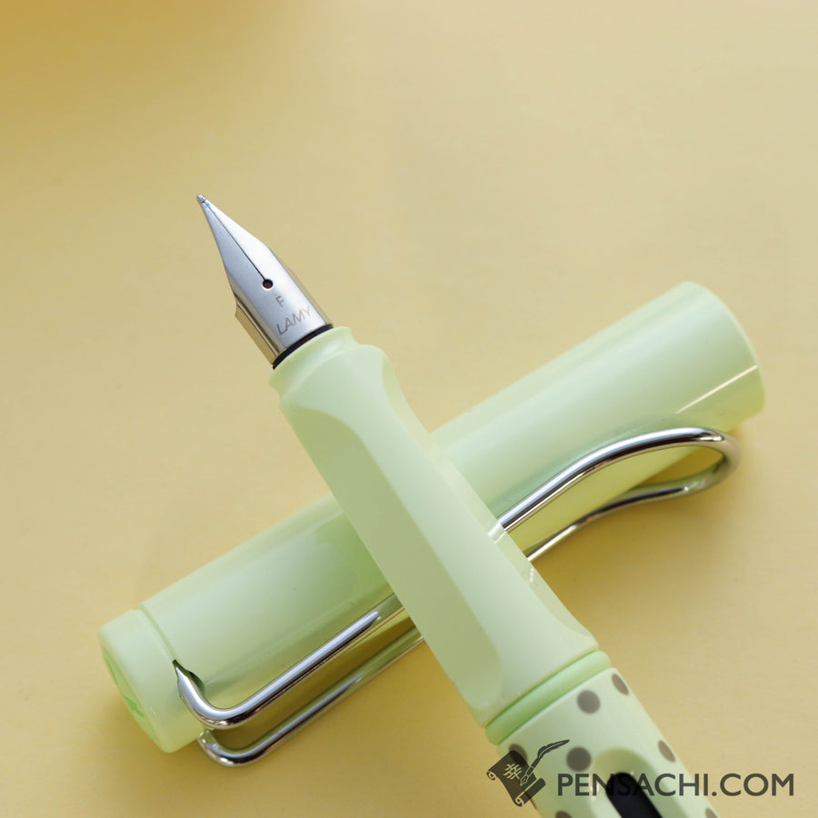 LAMY Safari Special Edition Fountain Pen - Dots Green