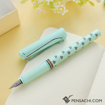 LAMY Safari Special Edition Fountain Pen - Hearts Blue