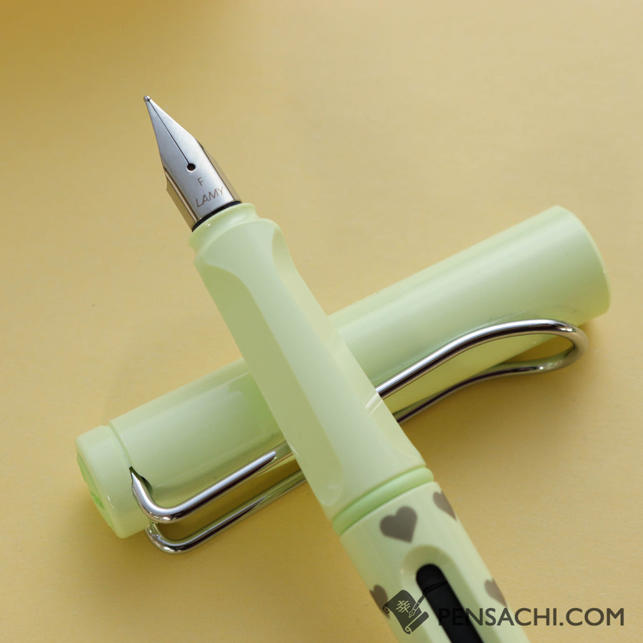 LAMY Safari Special Edition Fountain Pen - Hearts Green