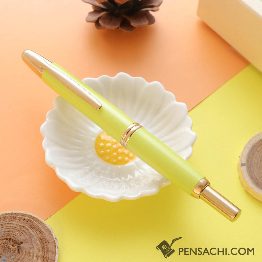 PILOT Limited Edition Vanishing Point Capless Fountain Pen - Yellow