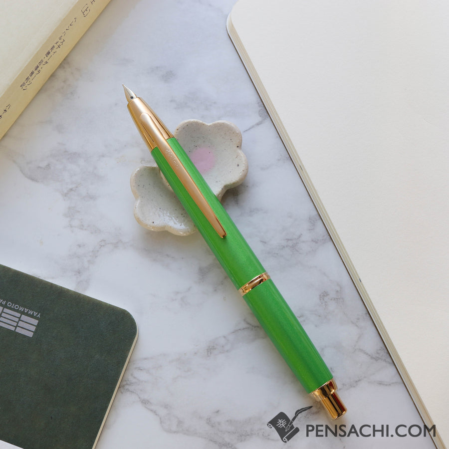 PILOT Limited Edition Vanishing Point Capless Decimo Fountain Pen - Peridot Green