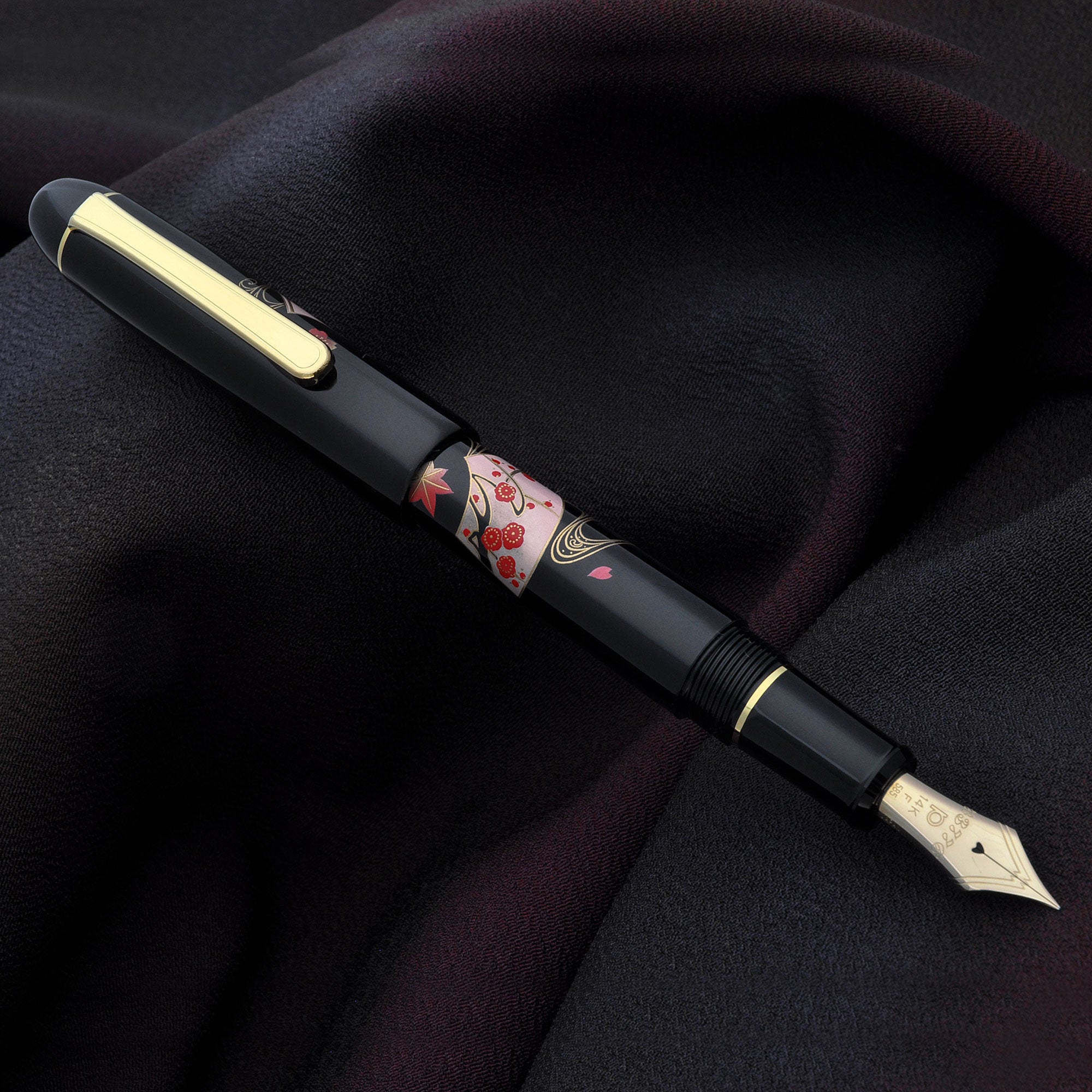 Platinum #3776 Kaga Hira Maki-e Fountain Pen - Senmen | PenSachi 